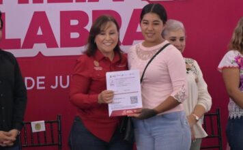 EJECUTIVO VERACRUZ / Entrega Gobernadora 5 mil apoyos a la Palabra y a la Familia