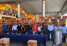 EJECUTIVO CAMPECHE / FORTALECEN LA ACTIVIDAD APÍCOLA CON ENTREGA DE EQUIPOS E INSUMOS A PRODUCTORES DE CHAMPOTÓN Y SEYBAPLAYA