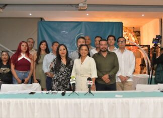POLÍTICA GUERRERO / Beatriz Mojica dialoga con restauranteros de Chilpancingo para fortalecer al sector