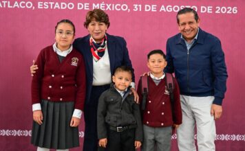 EDO. MEX. / Delfina Gómez exhorta a padres y madres de familia a revisar mochilas de estudiantes