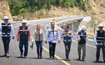 EJECUTIVO CHIAPAS / Eduardo Ramírez supervisa la construcción de la carretera Palenque-Ocosingo e impulsa acciones contra el dengue