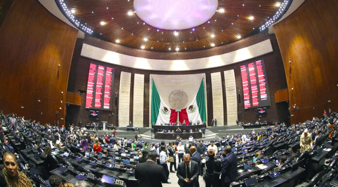 LEGISLATIVO FEDERAL / Cámara aprueba inscribir con letras de oro la leyenda “475 Años de la Universidad de México (1551-2026)”