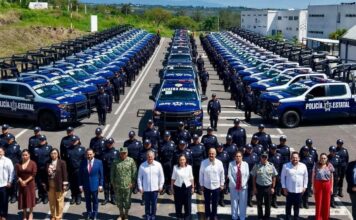 EJECUTIVO VERACRUZ / Entrega gobernadora Rocío Nahle patrullas y equipamiento a SSP por más de 180 mdp