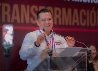 POLÍTICA MICHOACÁN / Carlos Torres Piña renuncia a la Fiscalía de Michoacán y asume coordinación de Morena