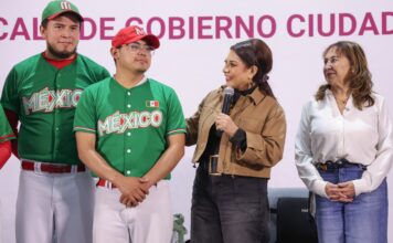 EJECUTIVO CDMX / En Audiencia Ciudadana, reconoce Clara Brugada a equipo de béisbol de personas sordas que representará a la Ciudad de México en Japón, y llama a vacunarse contra influenza y Covid-19