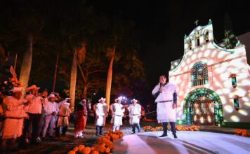 EJECUTIVO CHIAPAS / Eduardo Ramírez y Sofía Espinoza honran las raíces y la espiritualidad de Chamula con el Día de las Almas