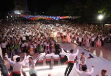 EJECUTIVO CAMPECHE / MÁS DE 4 MIL PERSONAS HACEN VIBRAR EL CORAZÓN DEL CENTRO HISTÓRICO EN LA PRIMERA EDICIÓN DE ¡CAMPECHE BAILA!